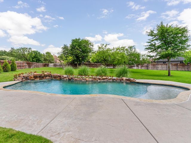 111 Old Base Road, Aurora, TX 76078
