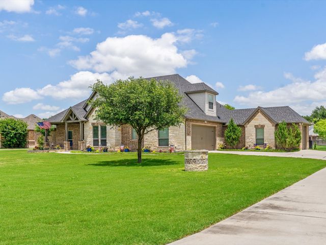 111 Old Base Road, Aurora, TX 76078