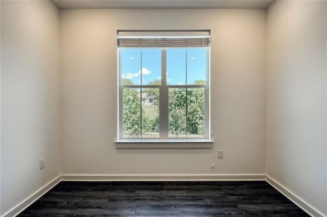 2624 Metcalfe RD 7, Austin, TX 78741