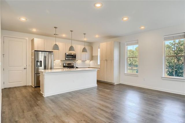 2624 Metcalfe RD 7, Austin, TX 78741
