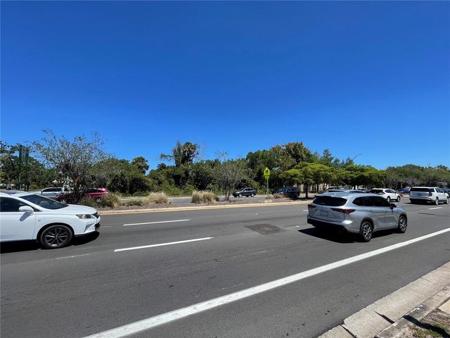 1519 MANATEE AVENUE E, Bradenton, FL 34208