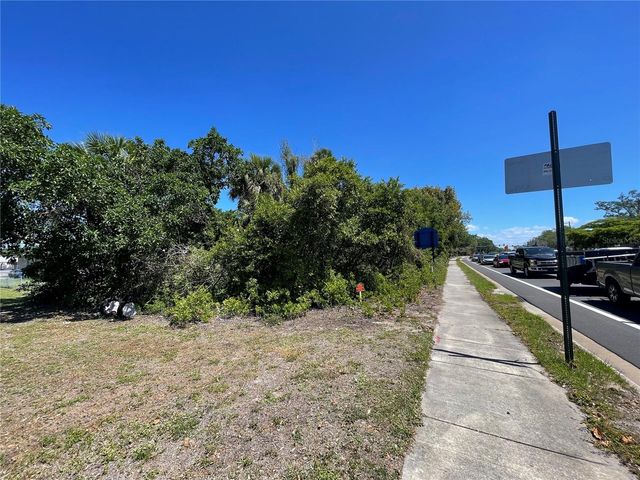 1519 MANATEE AVENUE E, Bradenton, FL 34208