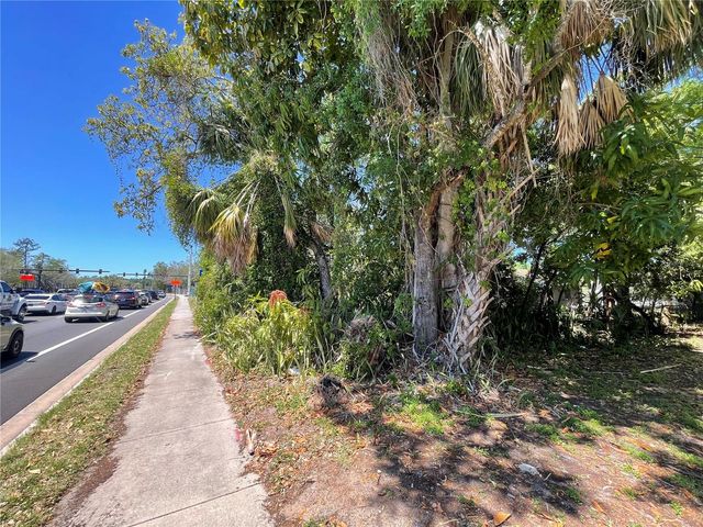 1519 MANATEE AVENUE E, Bradenton, FL 34208