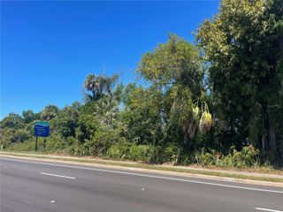 1519 MANATEE AVENUE E, Bradenton, FL 34208