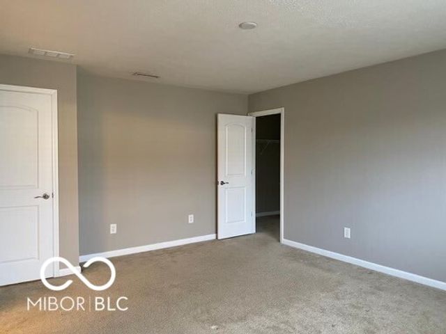 9639 Prairie Smoke Drive, Noblesville, IN 46060