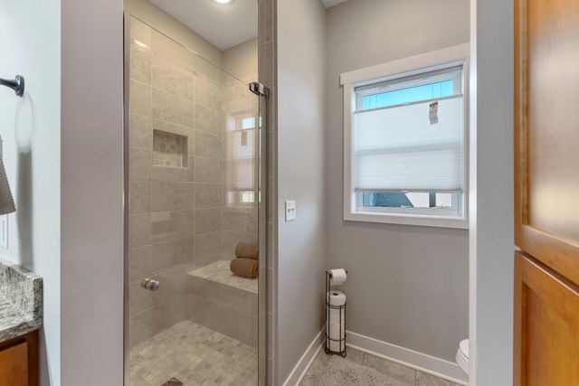 38209 Everett Avenue, North Branch, MN 55056