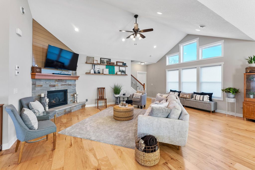 38209 Everett Avenue, North Branch, MN 55056 — photo 4