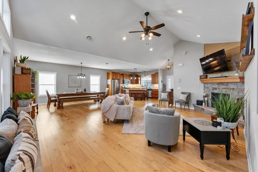 38209 Everett Avenue, North Branch, MN 55056 — photo 5