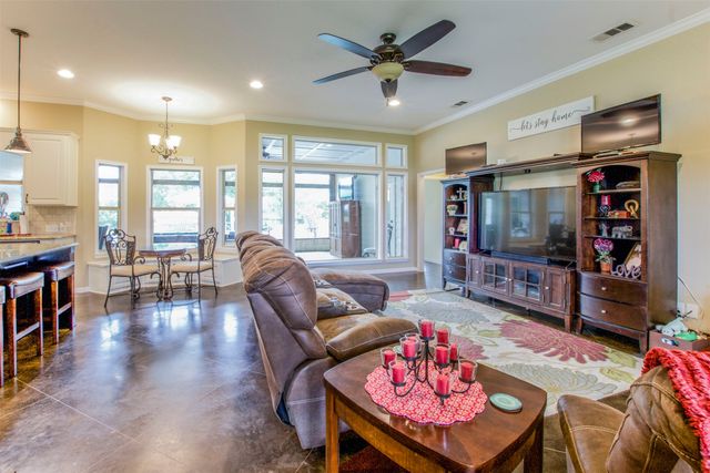 645 W Big Elm Road, Troy, TX 76579