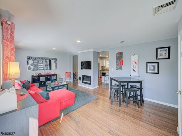 20 Mckinley Ave, Washington Boro, NJ 07882