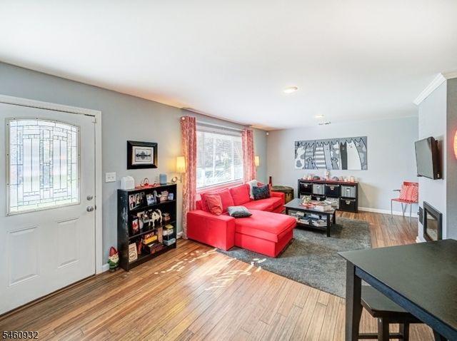 20 Mckinley Ave, Washington Boro, NJ 07882