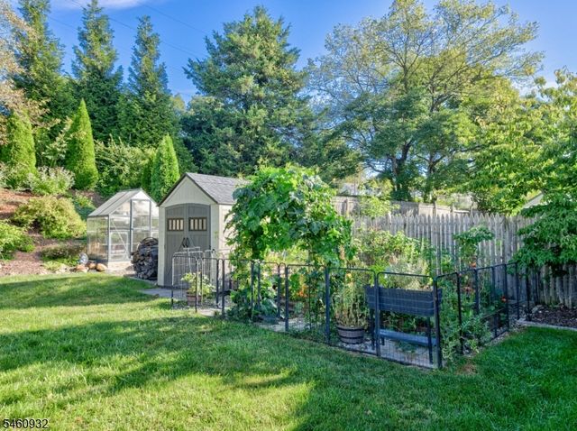 20 Mckinley Ave, Washington Boro, NJ 07882