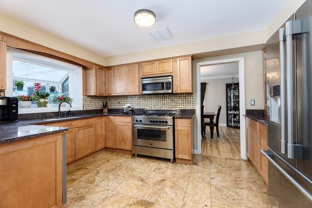 259 Cornell Avenue, Des Plaines, IL 60016