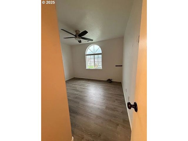 3310 TAHOMA St, Columbia City, OR 97018