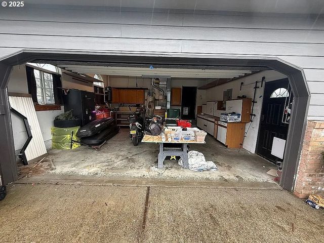 3310 TAHOMA St, Columbia City, OR 97018