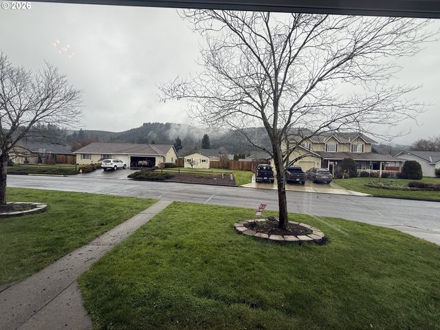 3310 TAHOMA St, Columbia City, OR 97018