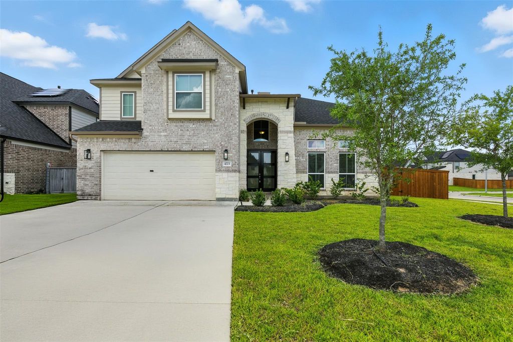4723 Whisperwood Drive, Rosenberg, TX 77471