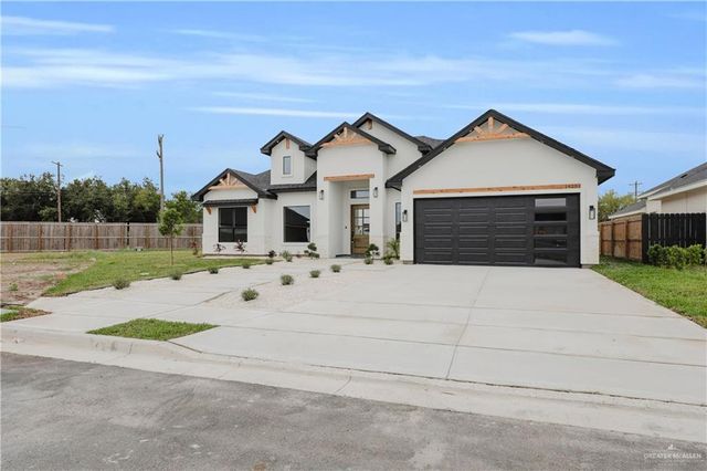1425 S Bluebonnet Street, Alton, TX 78573