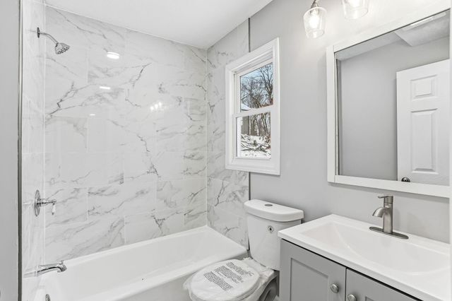 9350 Roy Road, Independence, MN 55328