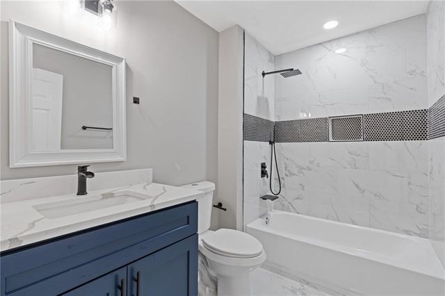 1111 Pin Oak Drive, Tucker, GA 30084