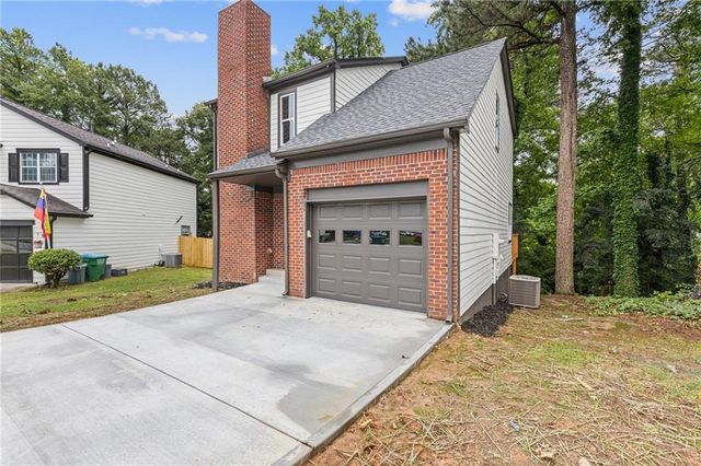 1111 Pin Oak Drive, Tucker, GA 30084