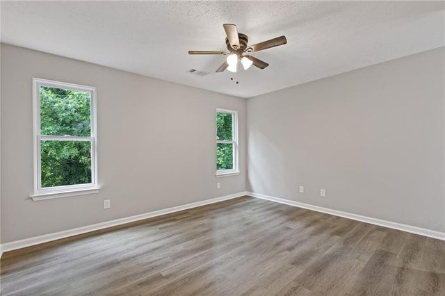 1111 Pin Oak Drive, Tucker, GA 30084