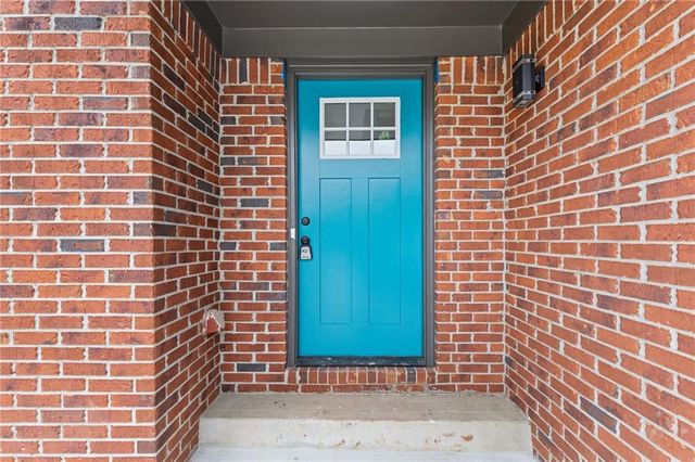 1111 Pin Oak Drive, Tucker, GA 30084