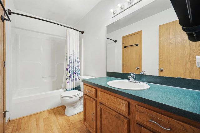 8433 Cochise Drive, Howard City, MI 49329