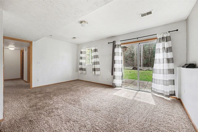 8433 Cochise Drive, Howard City, MI 49329
