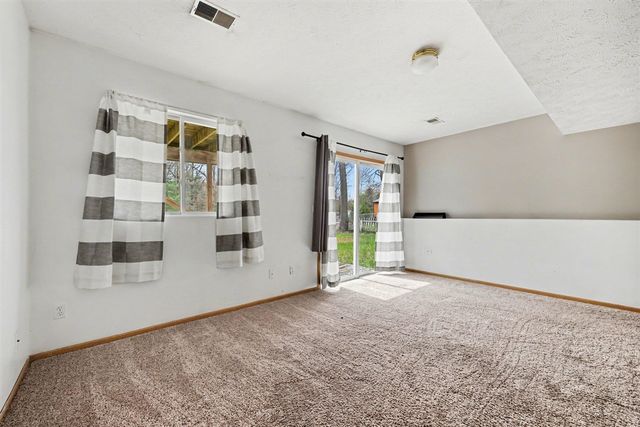 8433 Cochise Drive, Howard City, MI 49329
