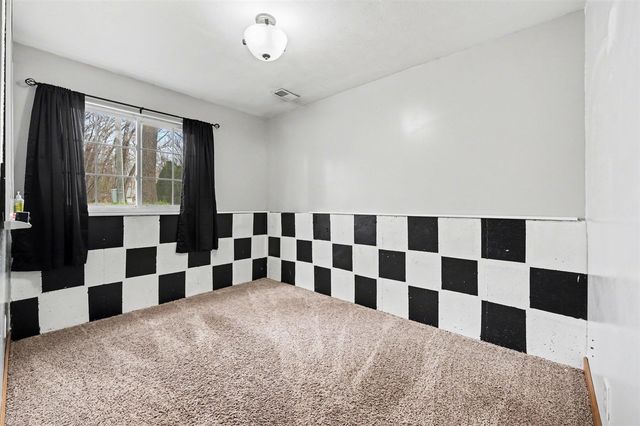 8433 Cochise Drive, Howard City, MI 49329