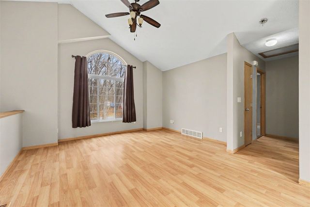 8433 Cochise Drive, Howard City, MI 49329