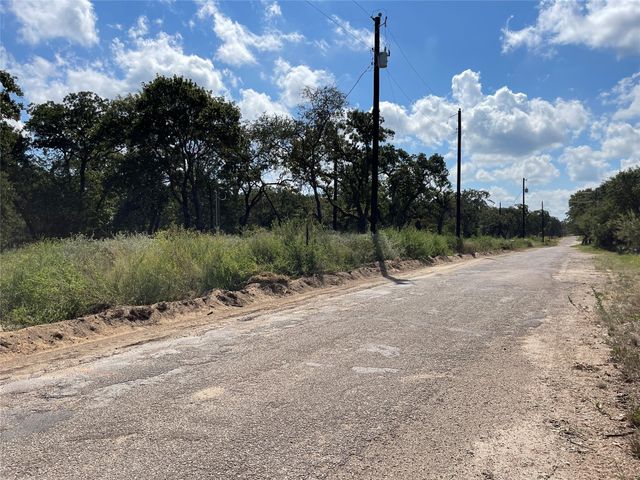 495 Cypress Trail LOOP, Rockdale, TX 76567