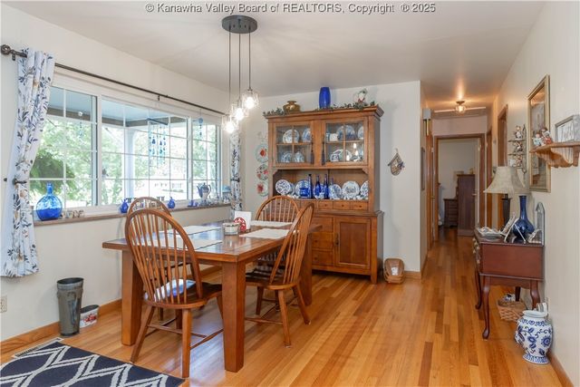 1288 Rocky Step Road, Scott Depot, WV 25560