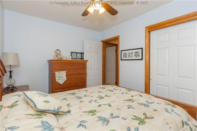 1288 Rocky Step Road, Scott Depot, WV 25560