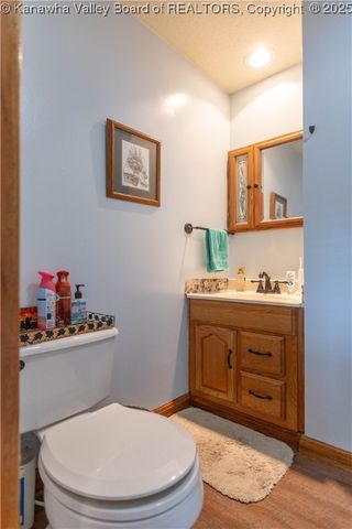 1288 Rocky Step Road, Scott Depot, WV 25560