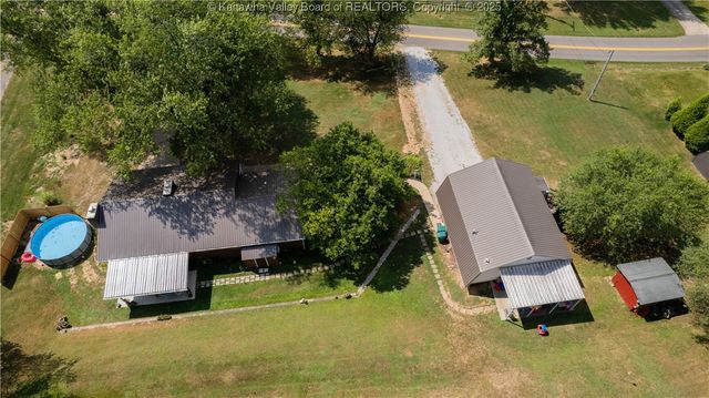 1288 Rocky Step Road, Scott Depot, WV 25560