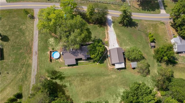 1288 Rocky Step Road, Scott Depot, WV 25560