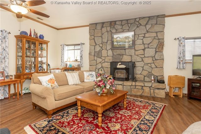 1288 Rocky Step Road, Scott Depot, WV 25560