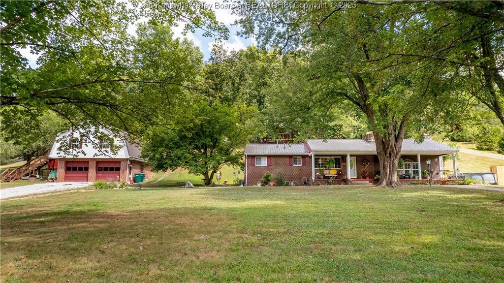 1288 Rocky Step Road, Scott Depot, WV 25560