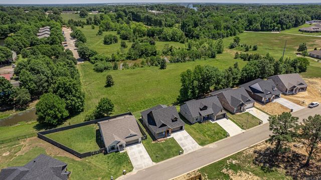 1101 Summit Ridge Trail, Paragould, AR 72450