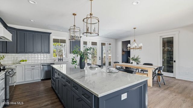 160 Sugar Sand Lane, West End, NC 27376