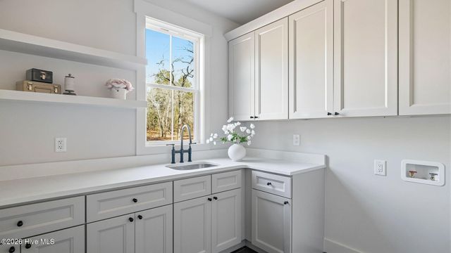 160 Sugar Sand Lane, West End, NC 27376