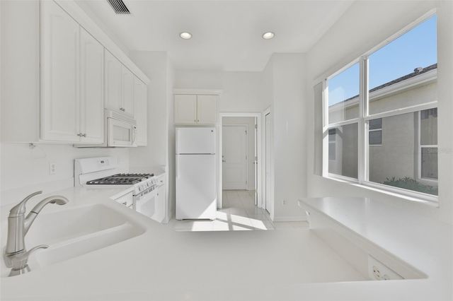 838 KING LEON WAY, Sun City Center, FL 33573