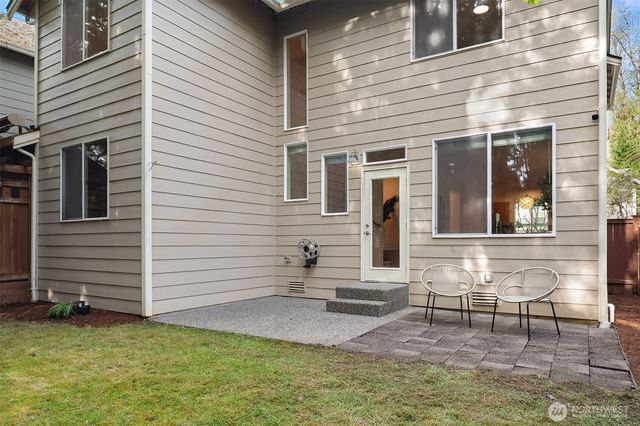 8205 233rd Place NE, Redmond, WA 98053