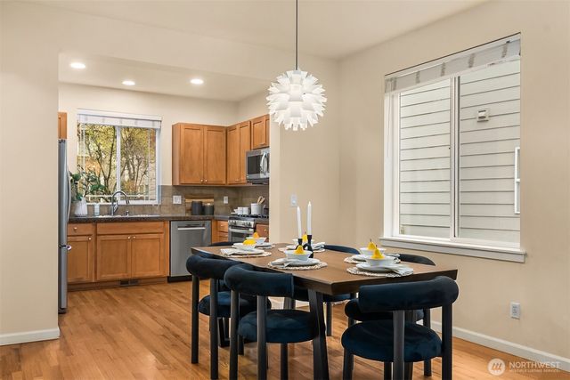 8205 233rd Place NE, Redmond, WA 98053