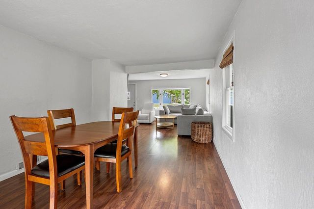 811 JORDAN ROAD, De Pere, WI 54115
