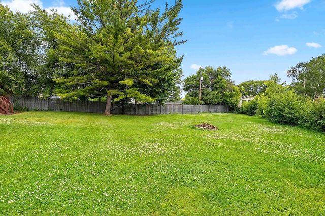 811 JORDAN ROAD, De Pere, WI 54115