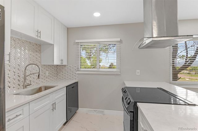 12992 W Jewell Circle, Lakewood, CO 80228