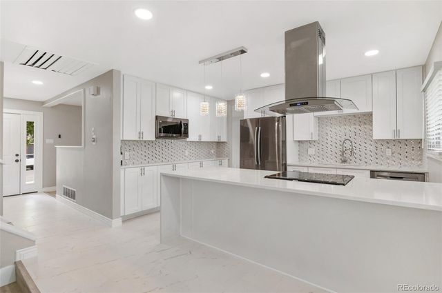 12992 W Jewell Circle, Lakewood, CO 80228